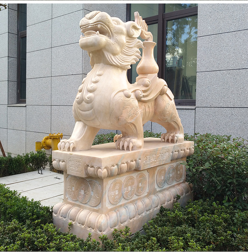晚霞红招财进宝貔貅石雕 