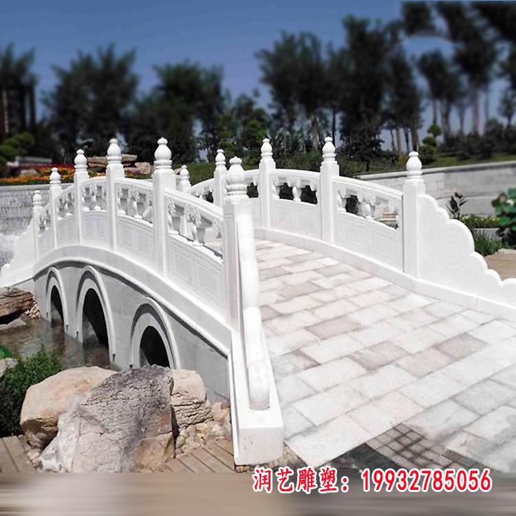 公园汉白玉石桥，景观石雕
