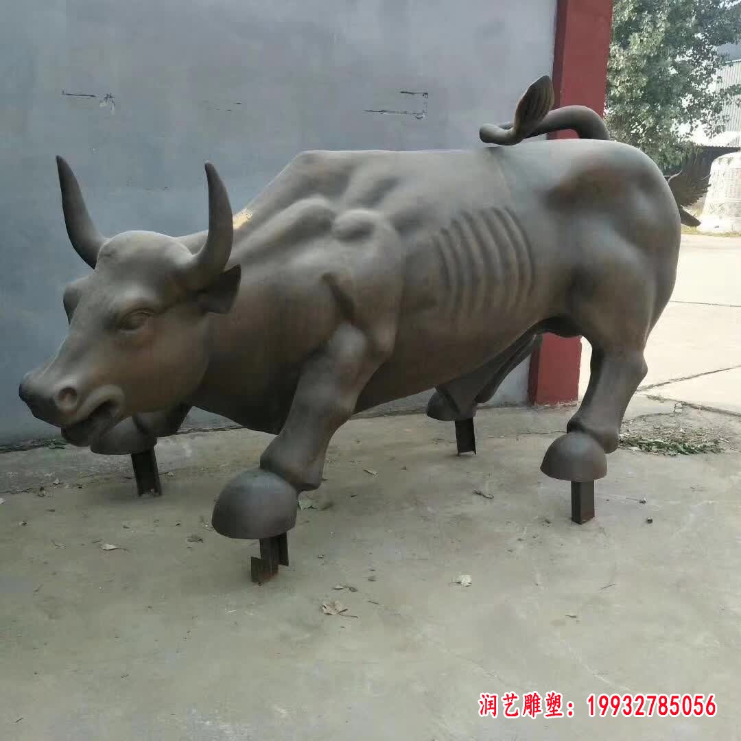 华尔街牛铸铜雕塑 (1)
