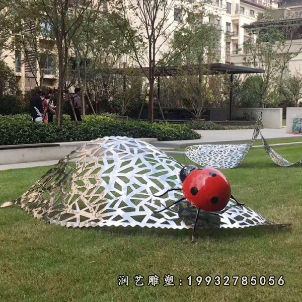 不锈钢瓢虫雕塑  (5)