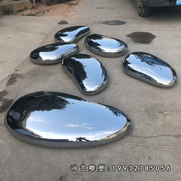 不锈钢水滴雕塑 (24)