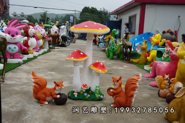玻璃钢松鼠雕塑  (15)