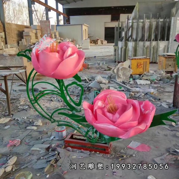 不锈钢花雕塑 (99)