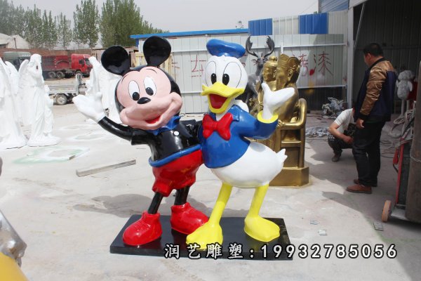 玻璃钢唐老鸭雕塑 (19)
