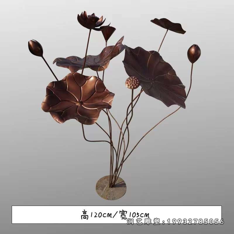 广场荷花铜雕 (14)
