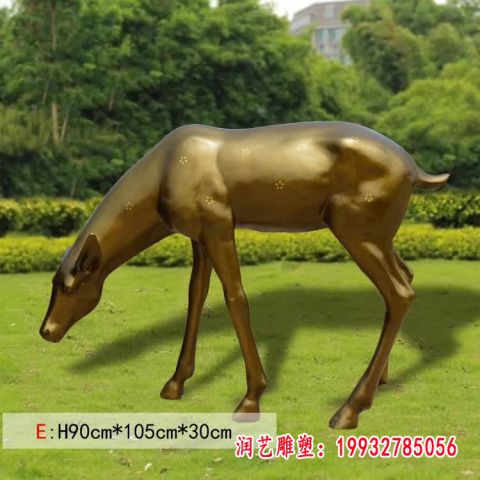 低头鹿动物铜雕