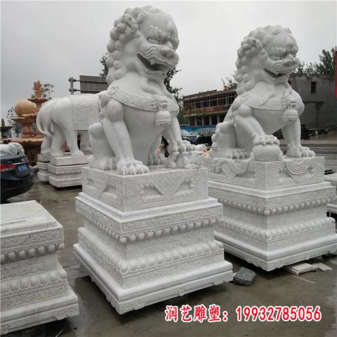 门口石狮子雕塑
