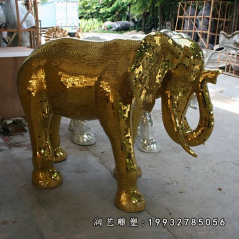 不锈钢草坪大象雕塑
