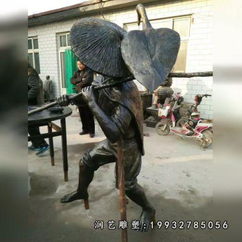 园林鱼文化人物铜雕