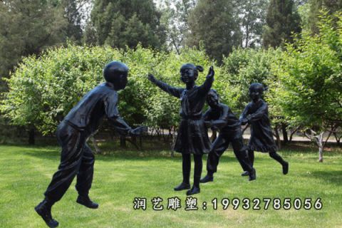 草坪老鹰捉小鸡铜雕