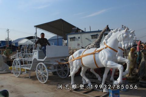 城市玻璃钢马车雕塑