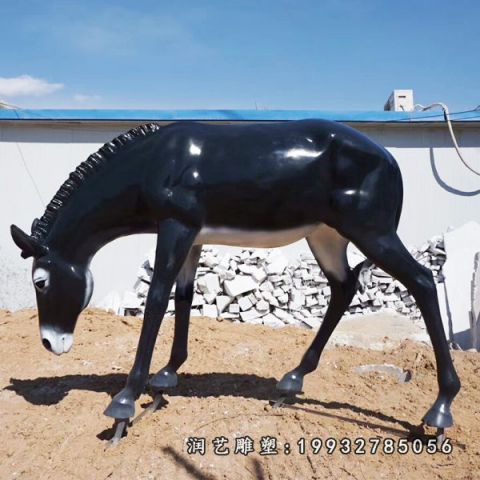 小区玻璃钢驴雕塑