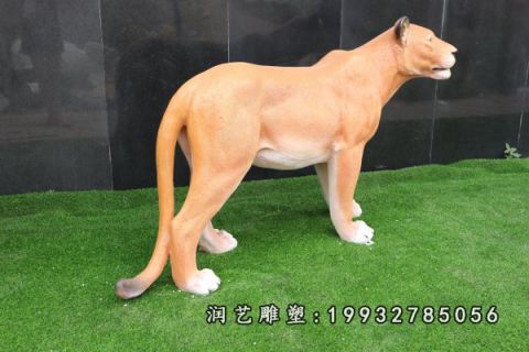 草坪玻璃钢豹雕塑