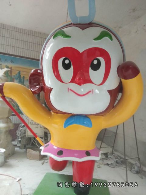街道玻璃钢孙悟空雕塑