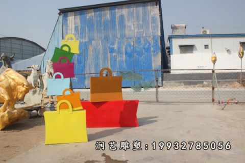 不锈钢街道购物袋雕塑
