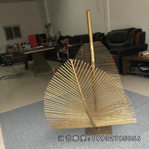 小区不锈钢羽毛雕塑