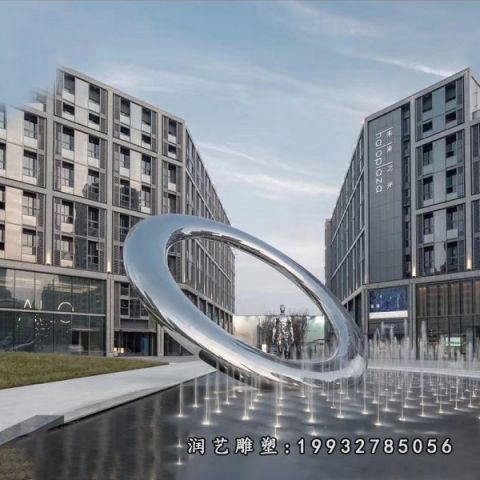 广场不锈钢月亮雕塑