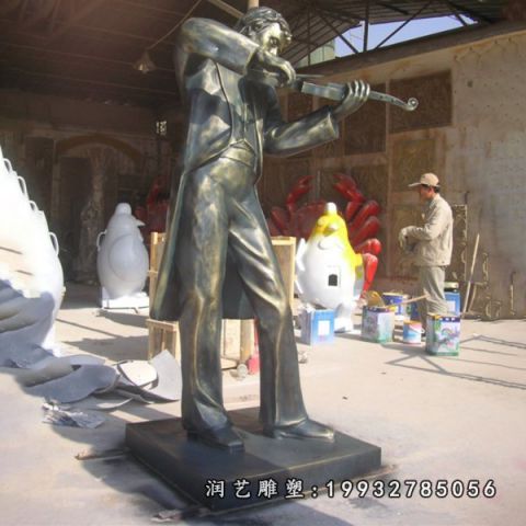 街道演奏人物铜雕