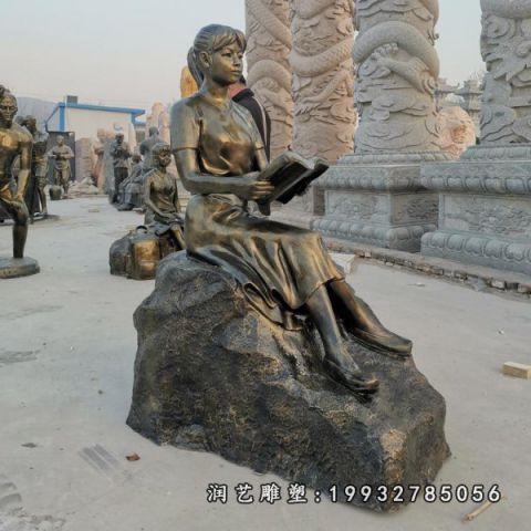 校园现代看书人物铜雕