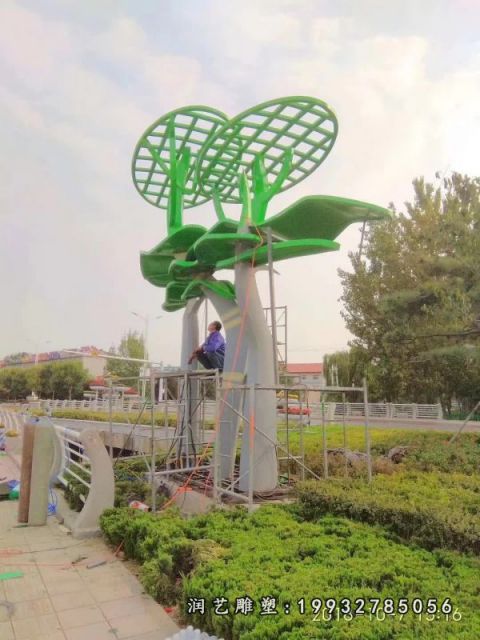 城市不锈钢树雕塑