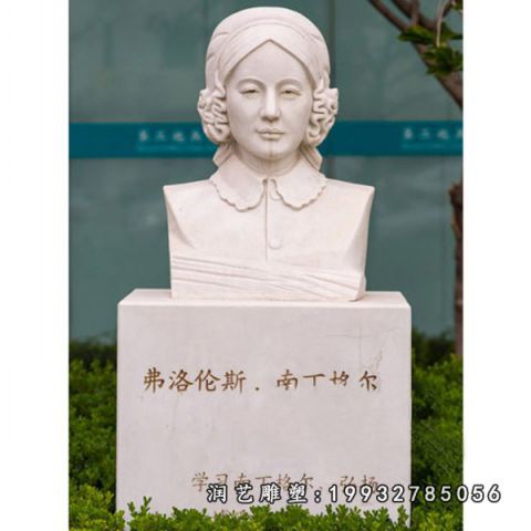 小区南丁格尔人物石雕