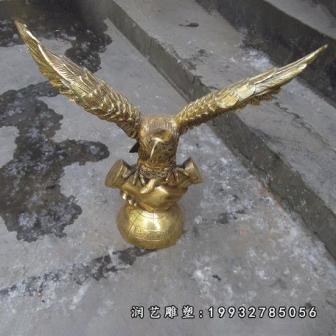 城市老鹰动物铜雕