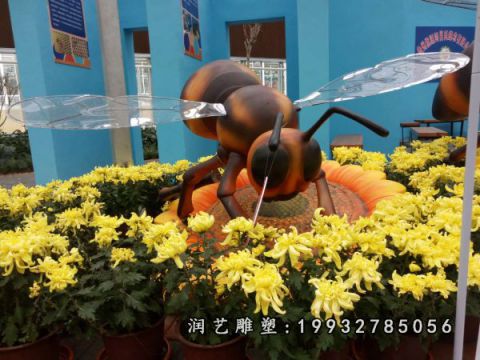 企业玻璃钢蜜蜂雕塑