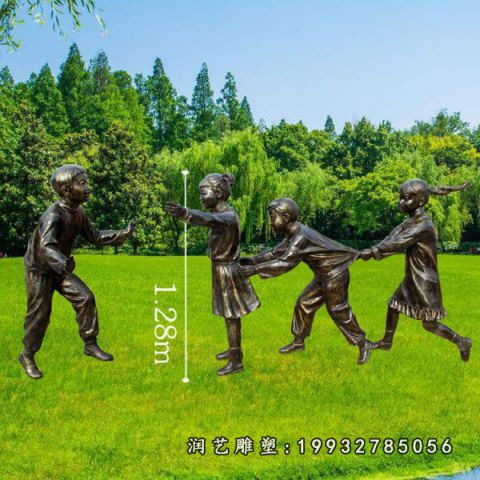 草坪老鹰捉小鸡人物铜雕