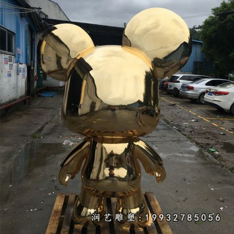 户外玻璃钢暴力熊雕塑