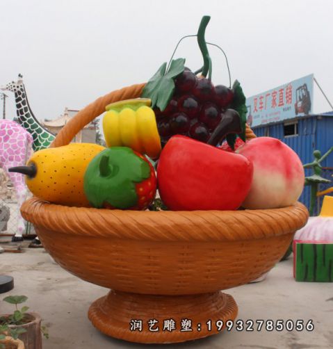 广场玻璃钢景观果篮雕塑