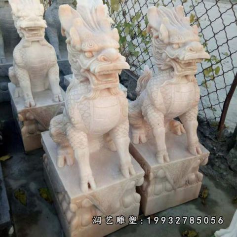 广场麒麟动物石雕