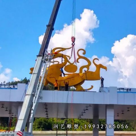 抽象不锈钢龙雕塑