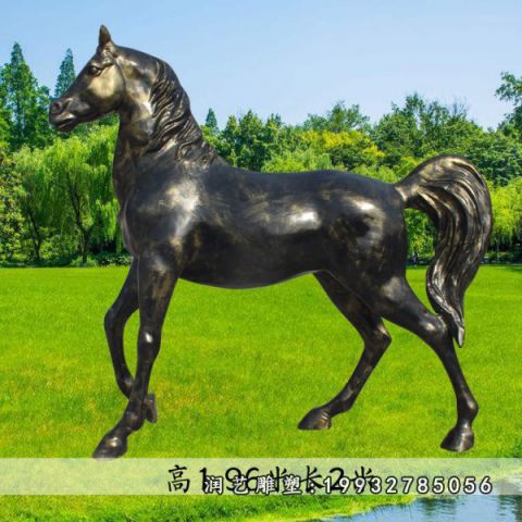 草坪马动物铜雕