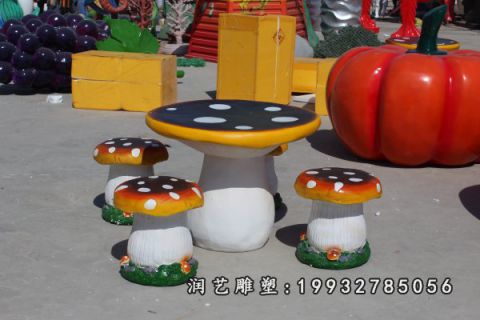 园林玻璃钢桌凳雕塑