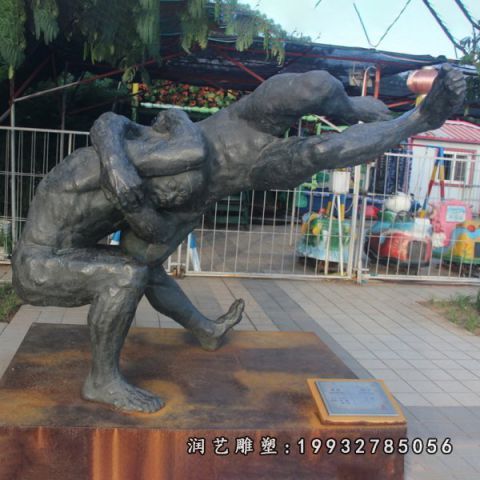 摔跤运动人物铜雕