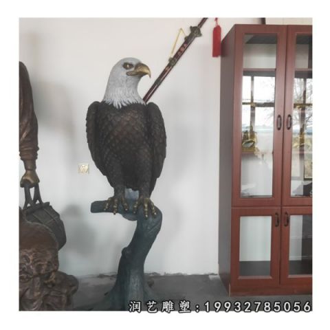 街道老鹰动物铜雕