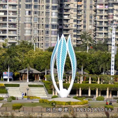 小区不锈钢花苞景观雕塑