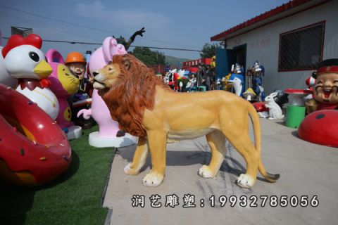 公园玻璃钢狮子动物雕塑