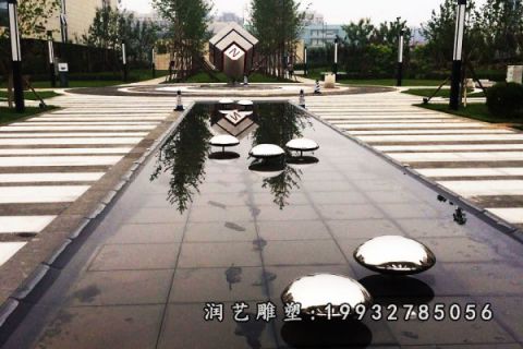 街道不锈钢景观石雕塑
