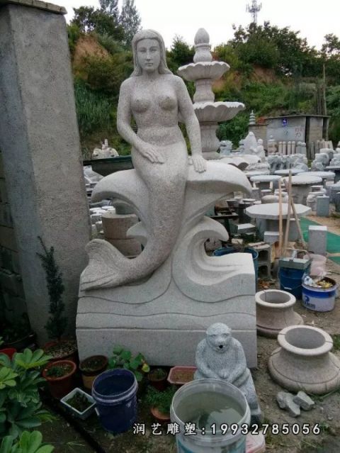 大理石美人鱼雕塑