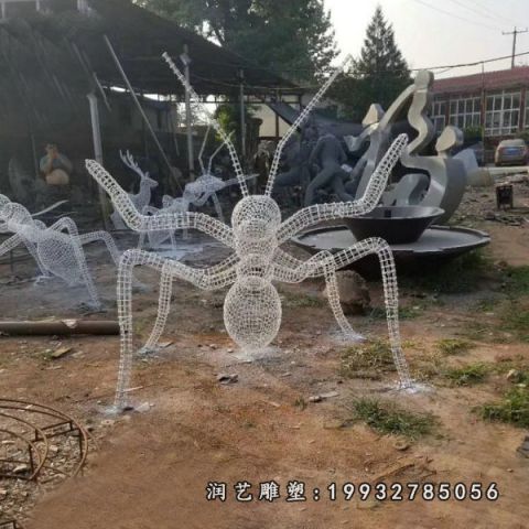 不锈钢镂空动物蚂蚁雕塑