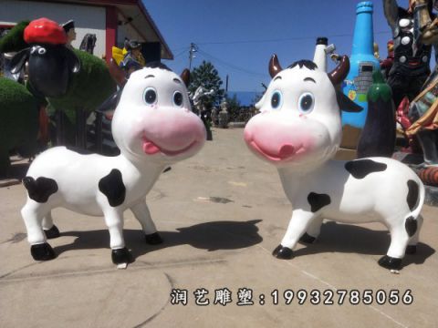 玻璃钢卡通奶牛雕塑
