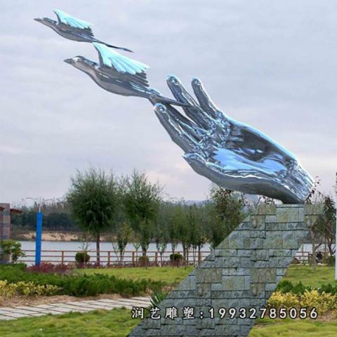 户外不锈钢手雕塑