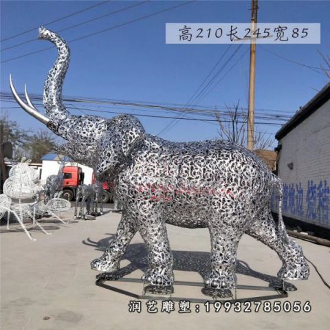 草坪不锈钢大象雕塑