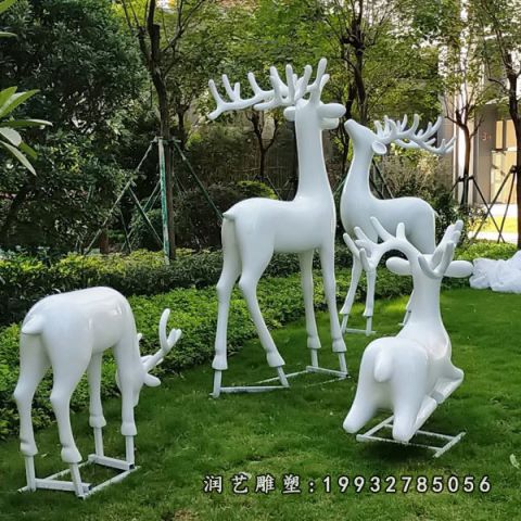 广场玻璃钢鹿动物雕塑