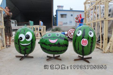 广场玻璃钢西瓜景观雕塑