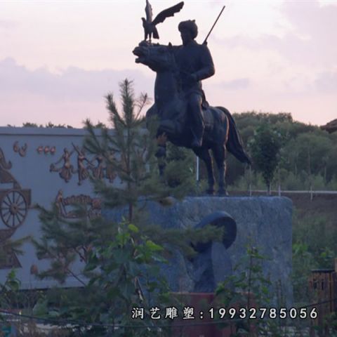 街道骑马人物铜雕