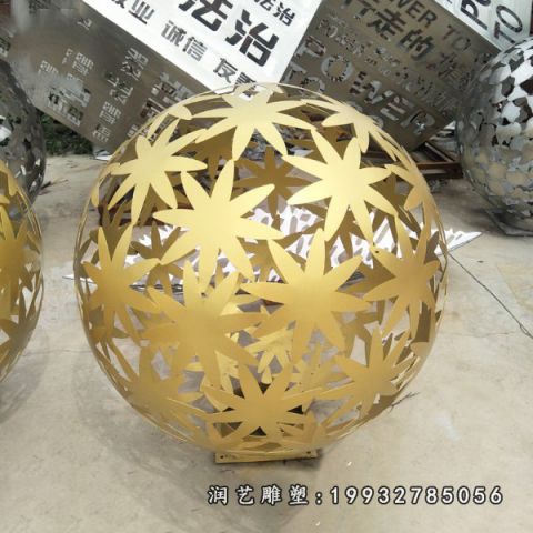 不锈钢酒店镂空球雕塑