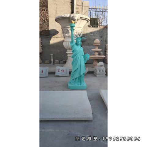 街道玻璃钢自由女神雕塑
