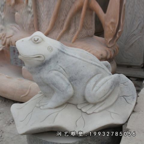 景区动物青蛙石雕